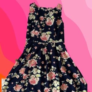 Navy blue & pink floral print A-line dress with open back 🌸💙